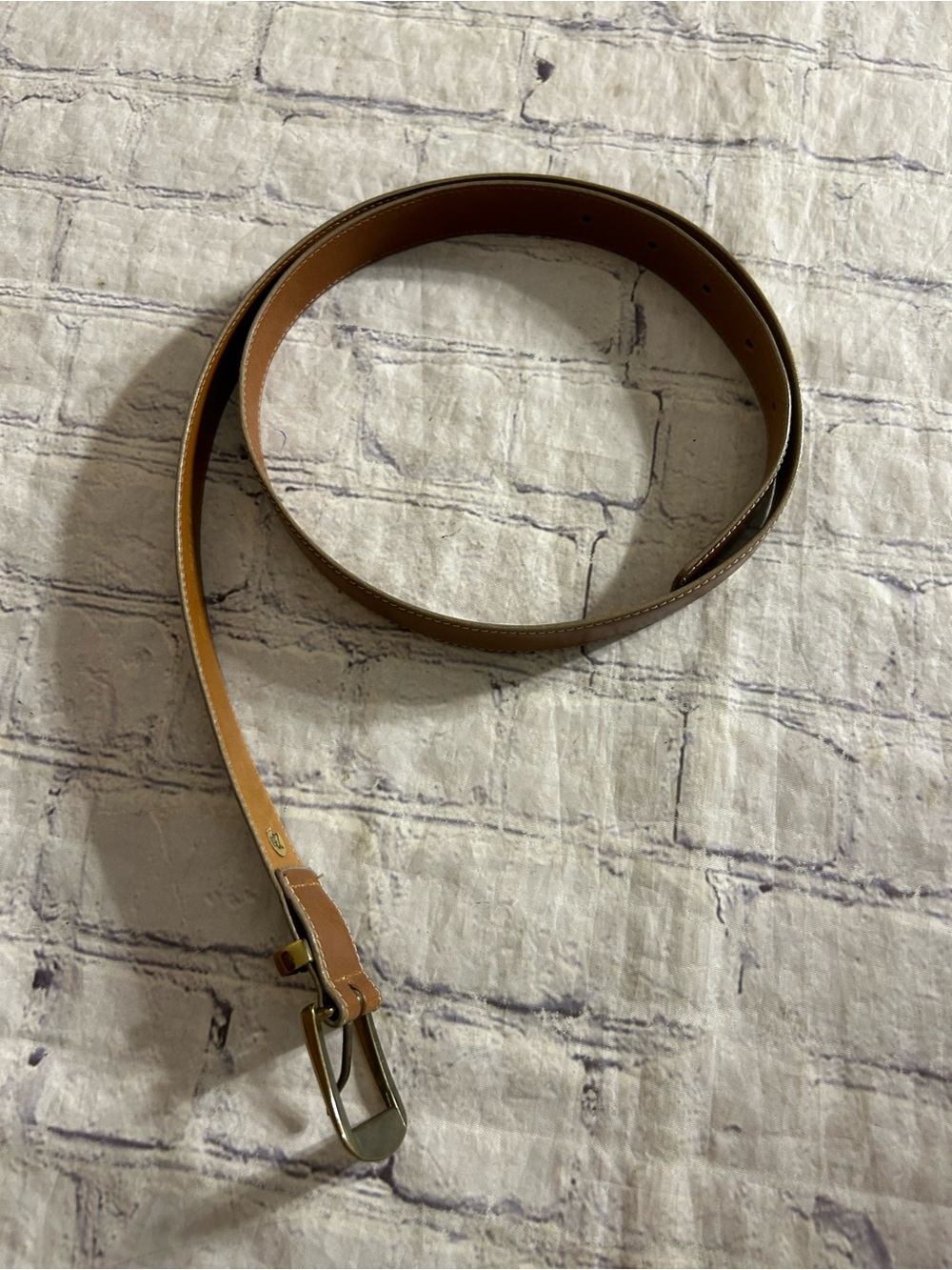 ÉTIENNE AIGNER VINTAGE ANILINE COWHIDE BROWN WITH GOLD TONE HARDWARE BELT - Picture 3 of 11